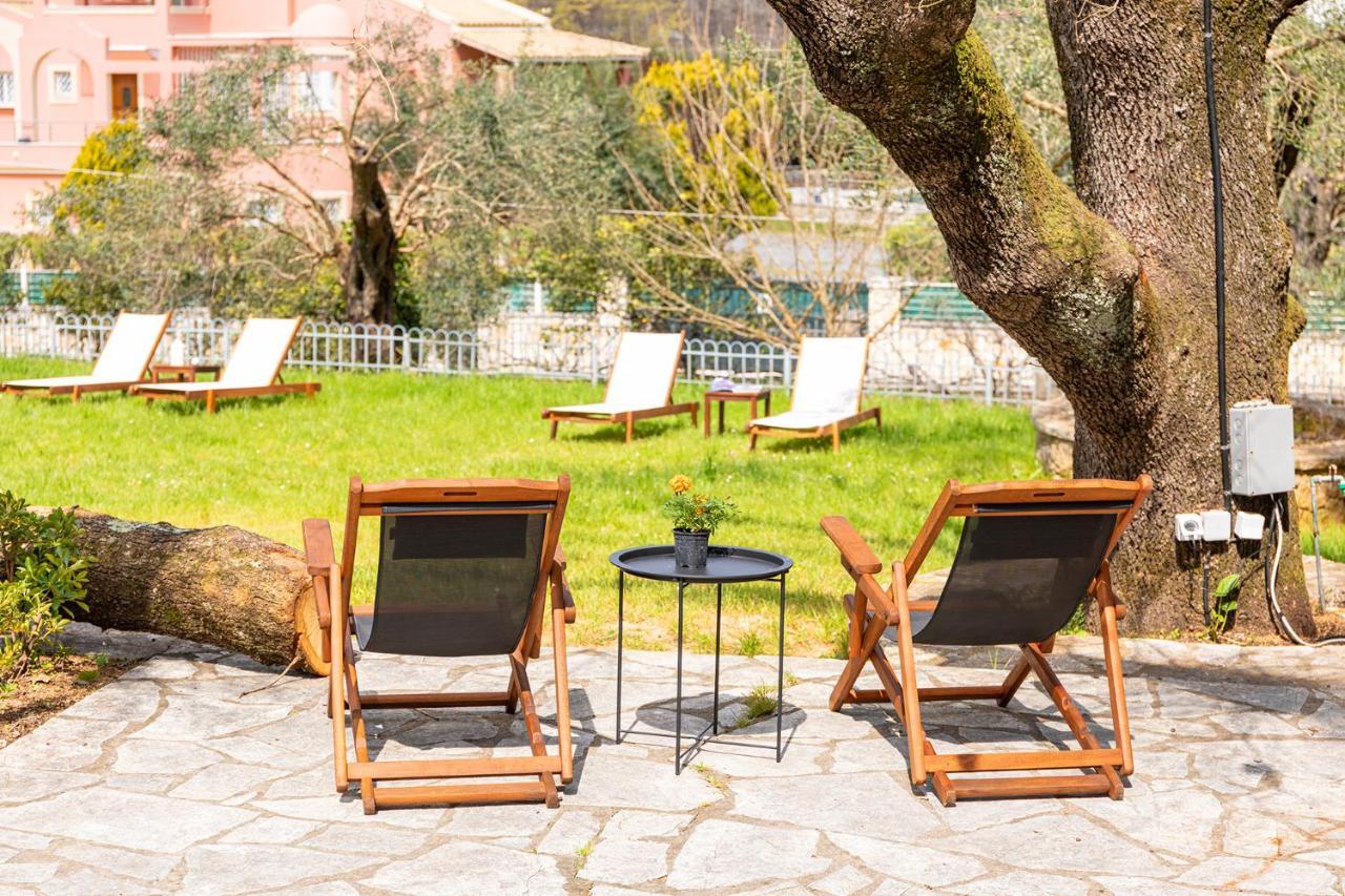 Spyrelia Villa With Private Pool & Outdoor Hot Tub Dassia  Exterior photo