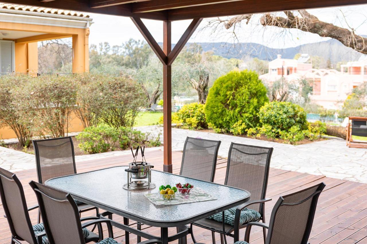 Spyrelia Villa With Private Pool & Outdoor Hot Tub Dassia  Exterior photo