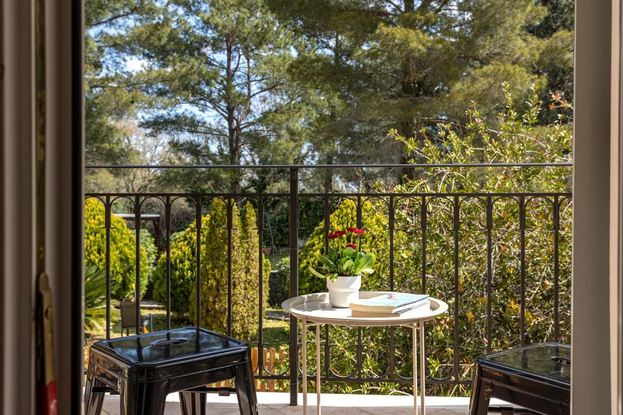 Spyrelia Villa With Private Pool & Outdoor Hot Tub Dassia  Exterior photo